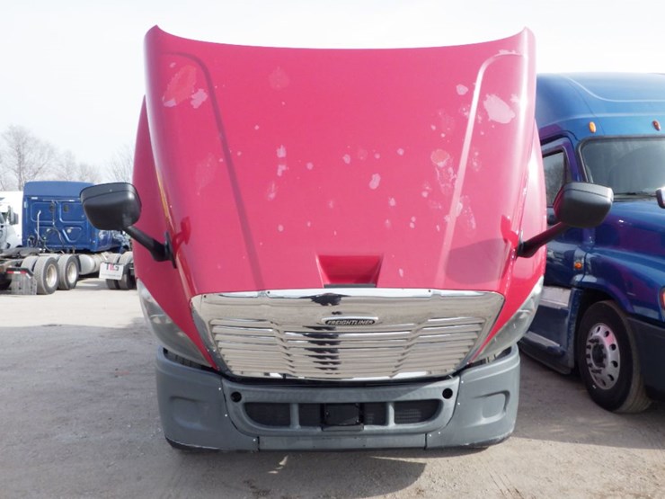 2015-freightliner-cascadia-125-image-27