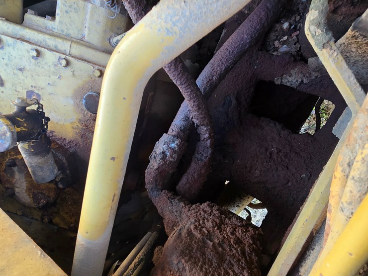 caterpillar-d25c-image-49