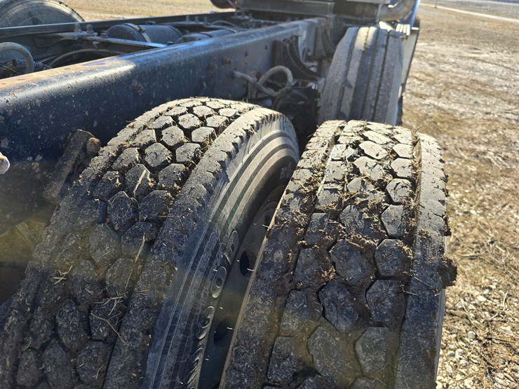 1999-kenworth-t800-image-60