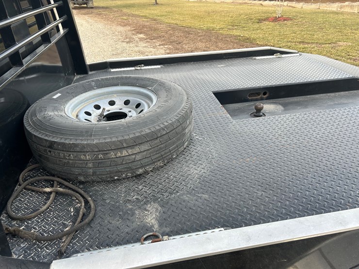 2021-chevrolet-silverado-3500-image-47