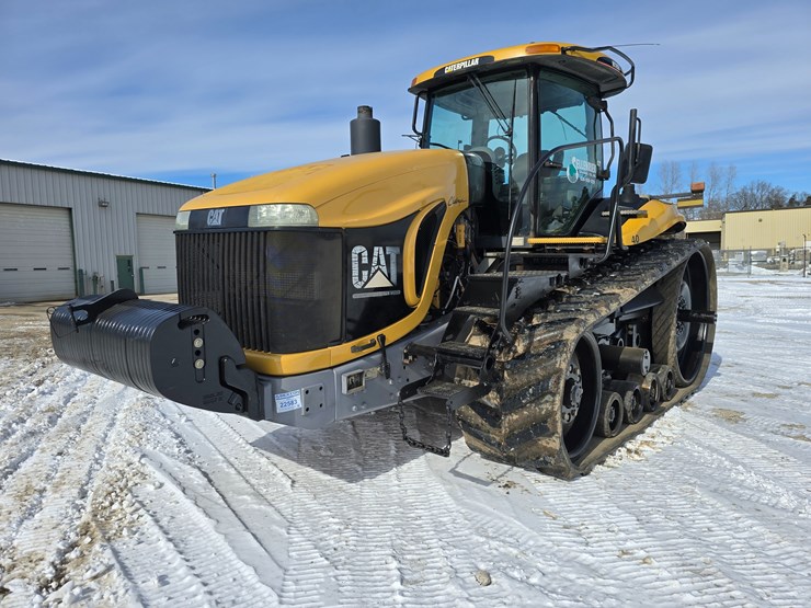 2003-challenger-mt855-image-1