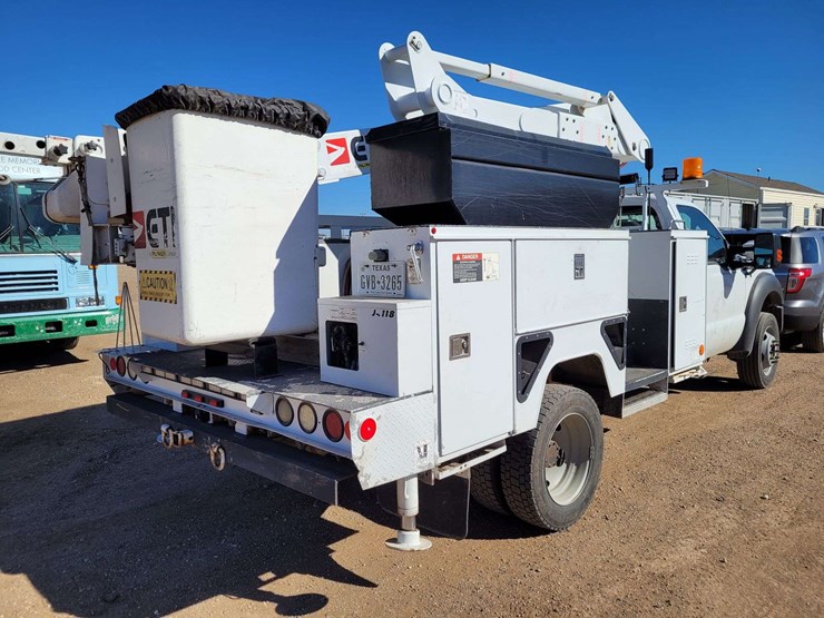 2016-ford-f550-image-8