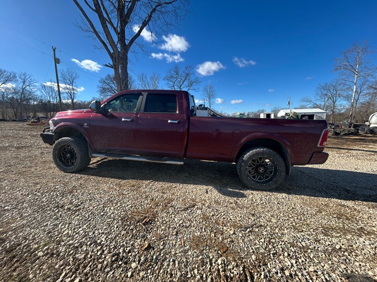 2018-dodge-3500-image-7