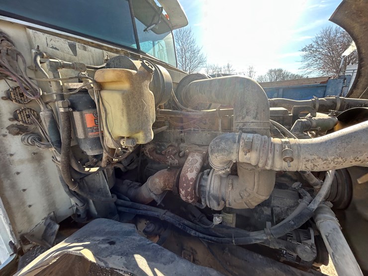 1994-international-9400-image-54