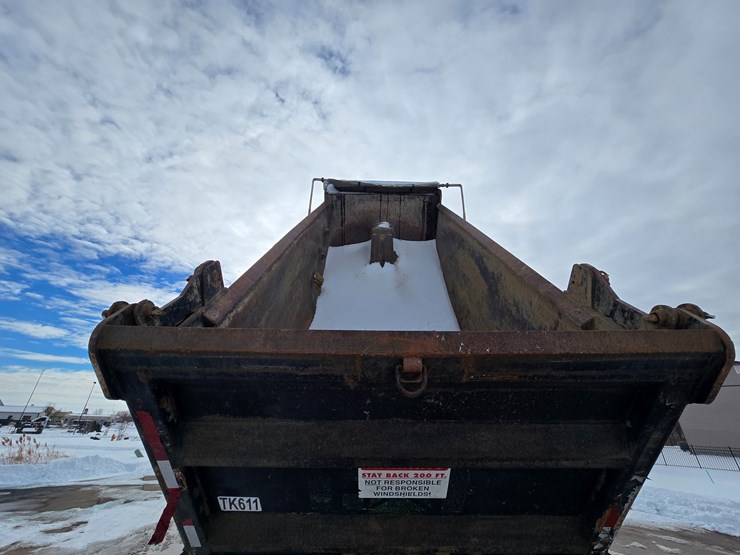 2012-caterpillar-660-image-39