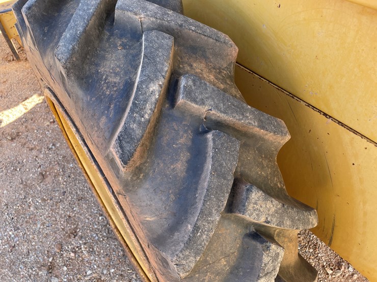 caterpillar-cp-323-image-18