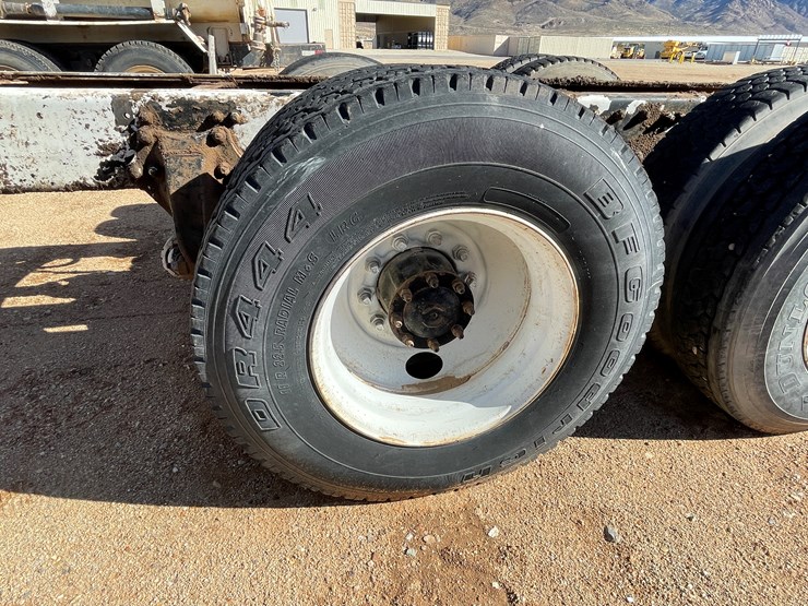 1996-freightliner-fl80-image-102