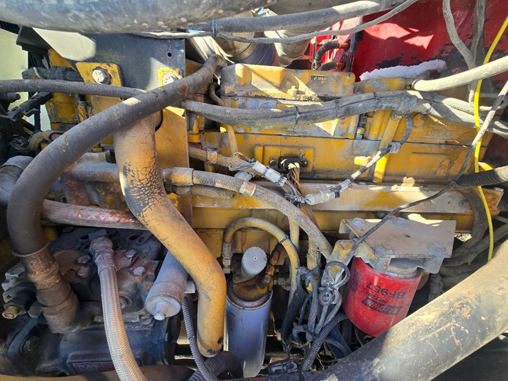 1996-peterbilt-385-image-35