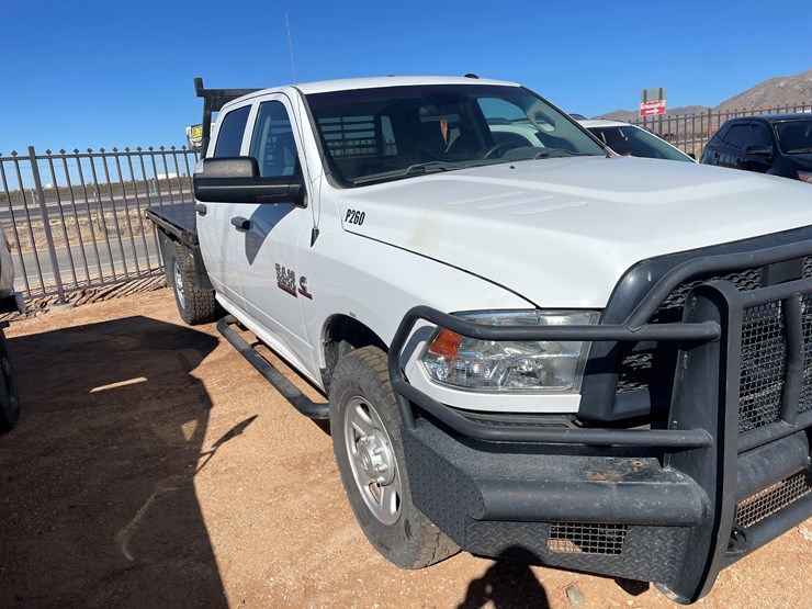 2016-dodge-2500-image-3