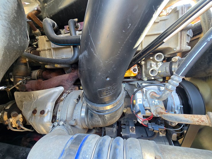 2012-freightliner-cascadia-113-image-44