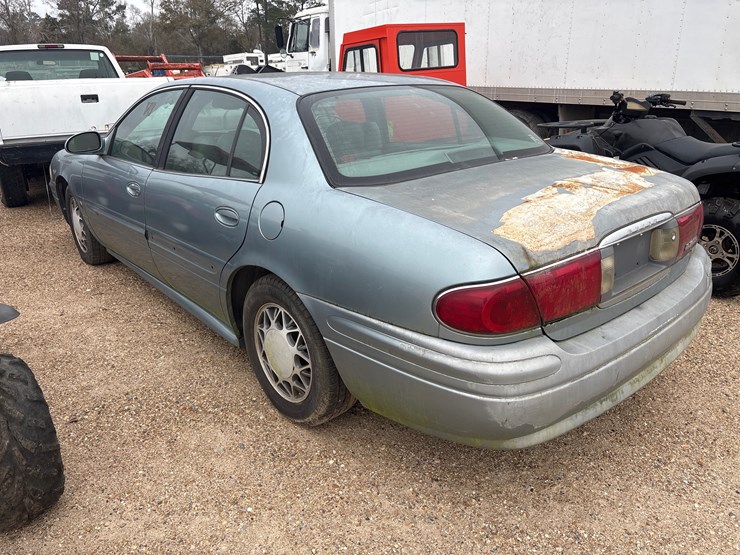 #32738-•-2003-buick-le-sabre-|-parts-or-repair-image-4