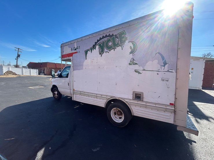 2006-ford-e450-image-9