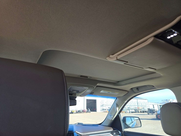 2016-chevrolet-tahoe-lt-image-11