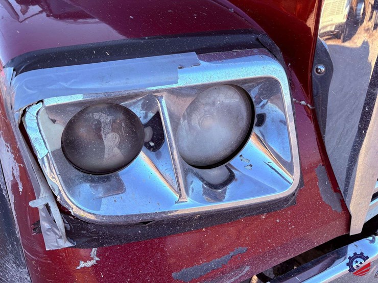 2018-freightliner-sd122-tri-axle-dump-truck-image-16