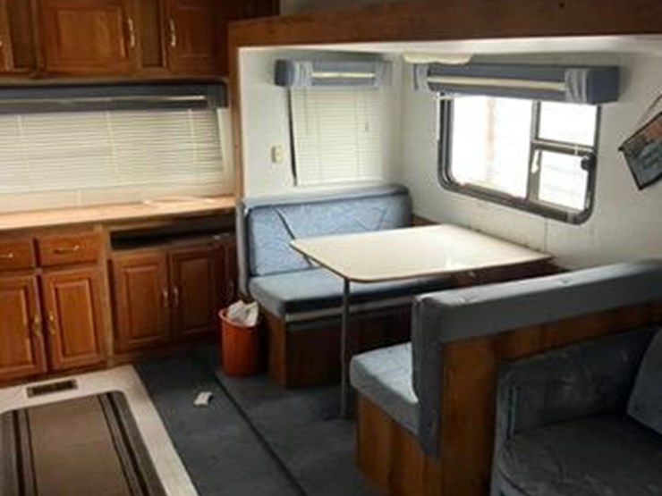 1994-skyline-nomad-special-3055-5th-wheel-camper-image-6
