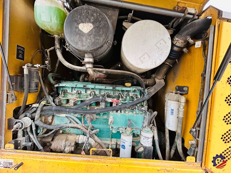 2003-volvo-g710b-image-112