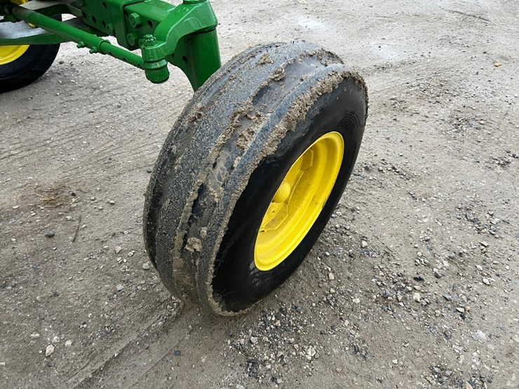 john-deere-4040-image-17