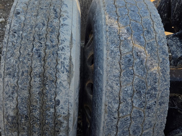 2014-freightliner-cascadia-125-image-89