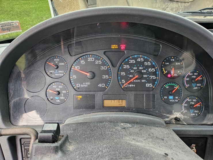 2002-international-durastar-4400-image-63