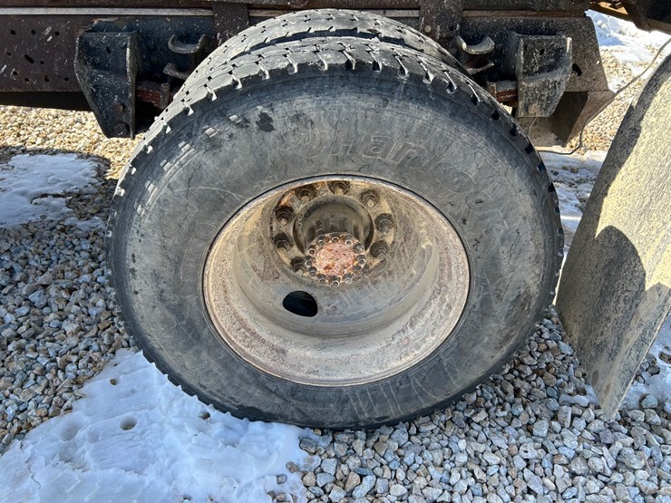 1984-ford-f700-image-43