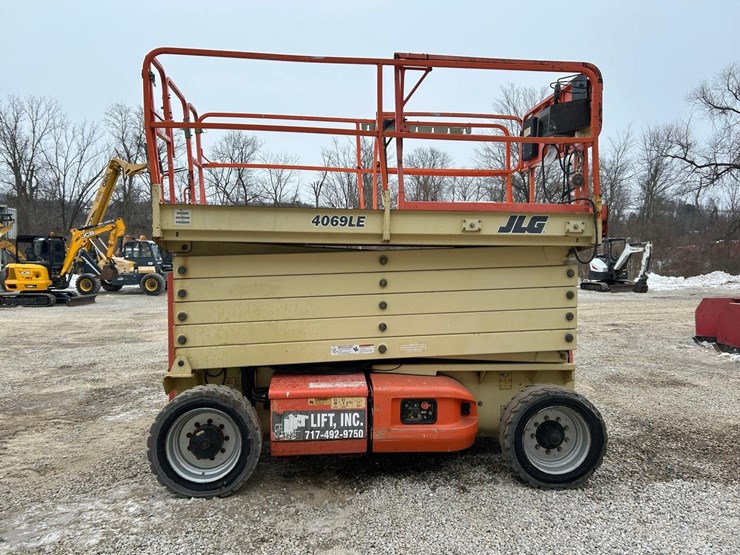 jlg-4069le-image-4