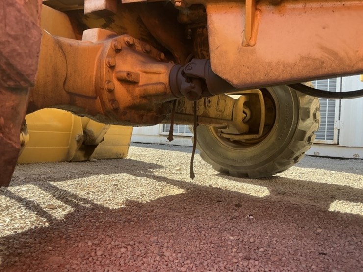 john-deere-310d-image-31