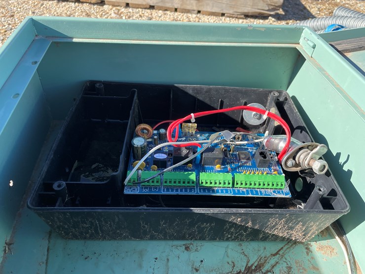 #3127-•-electrical-box-image-13