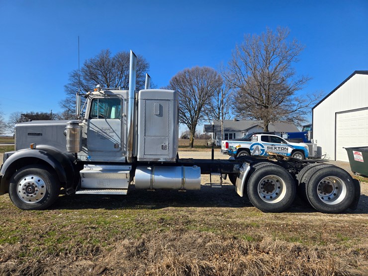 1986-kenworth-w900b-image-8
