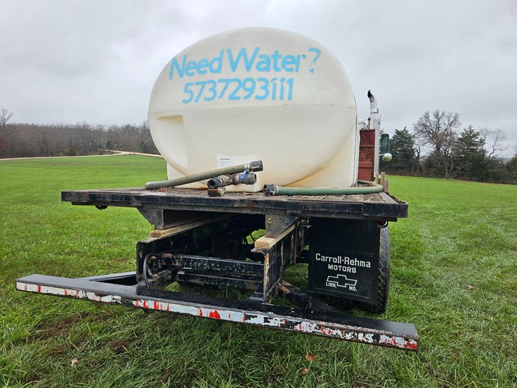 1999-freightliner-fl70-image-13