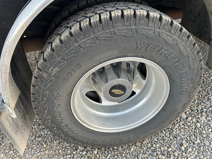 2021-chevrolet-silverado-3500-image-52