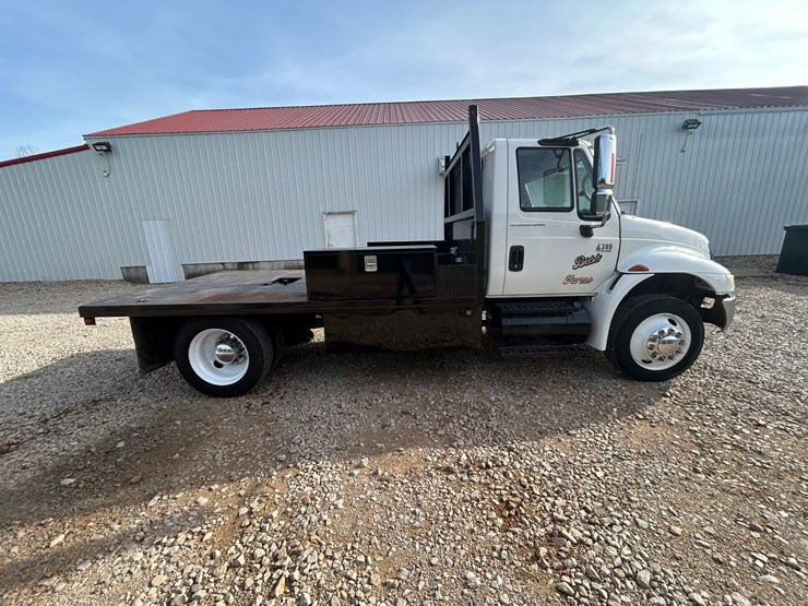 2007-international-durastar-4300-image-21