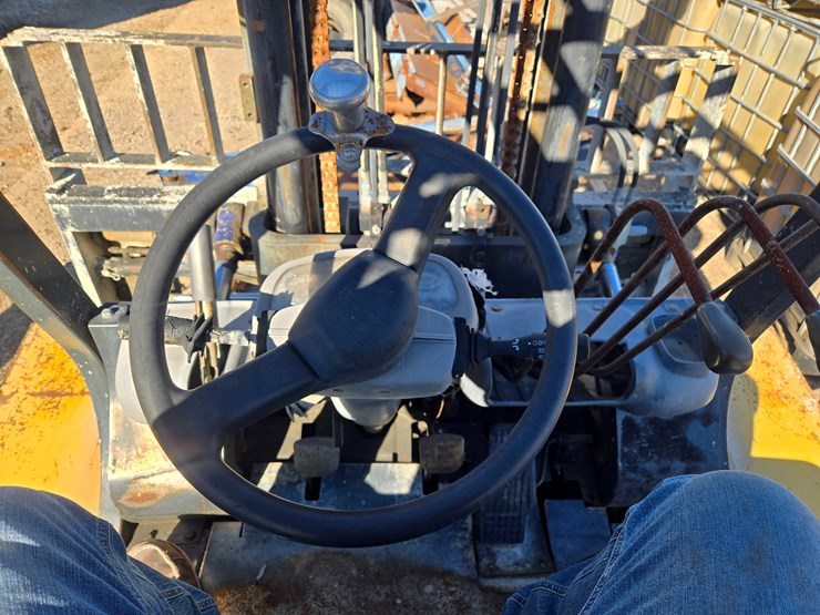 komatsu-fd45t-8-image-44