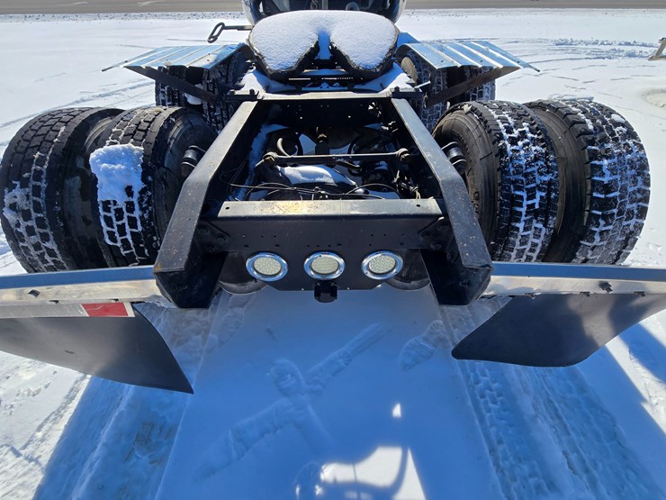 1995-freightliner-fld120-image-97