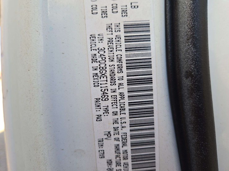 2014-dodge-journey-sxt-image-17