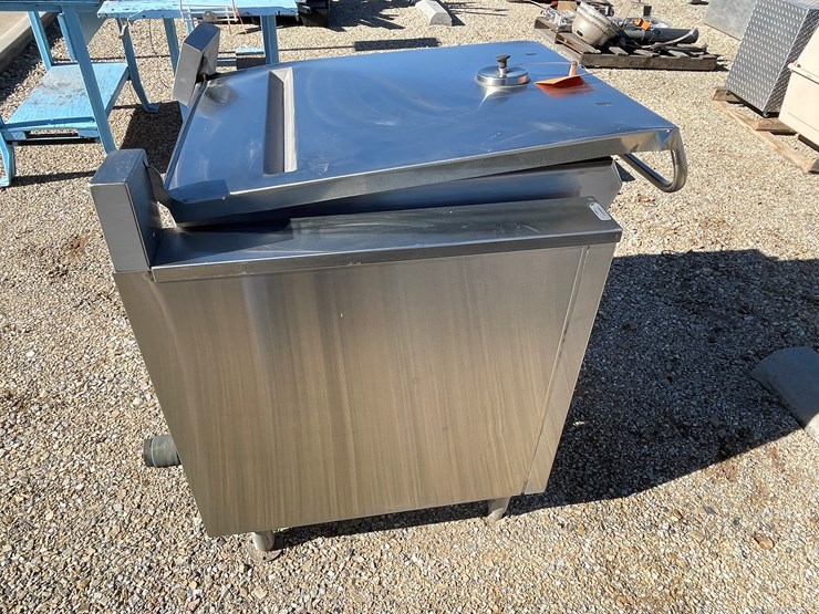 #3134-•-tilt-kettle-image-30