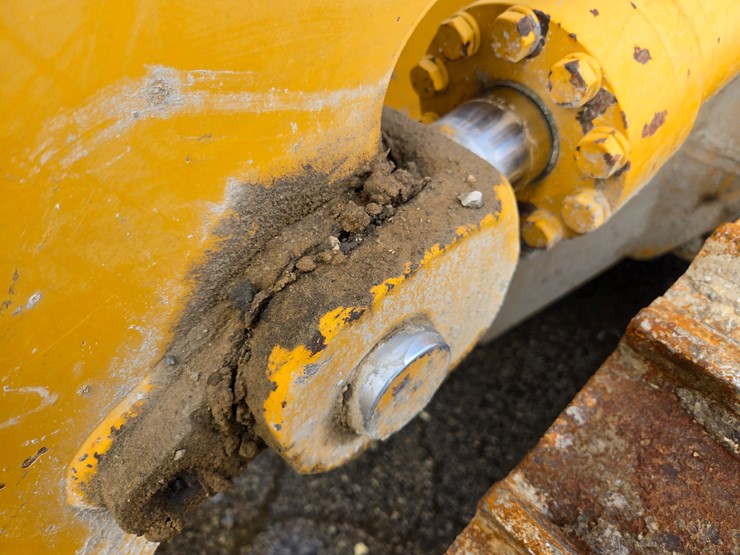 2004-deere-655c-image-109