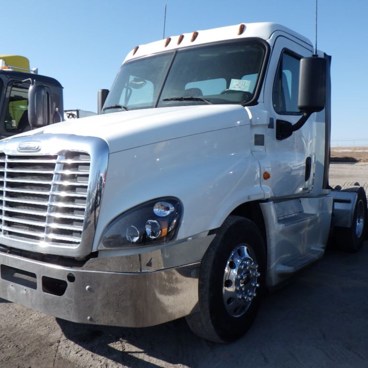 2016 FREIGHTLINER CASCADIA 125 EVOLUTION
