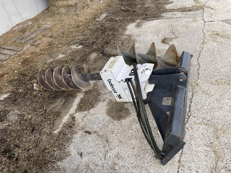bobcat-universal-attach-post-hole-auger-image-1