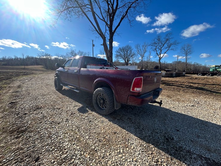 2018-dodge-3500-image-14