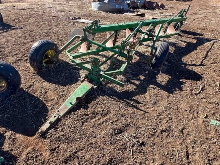 john-deere-3100-image-2