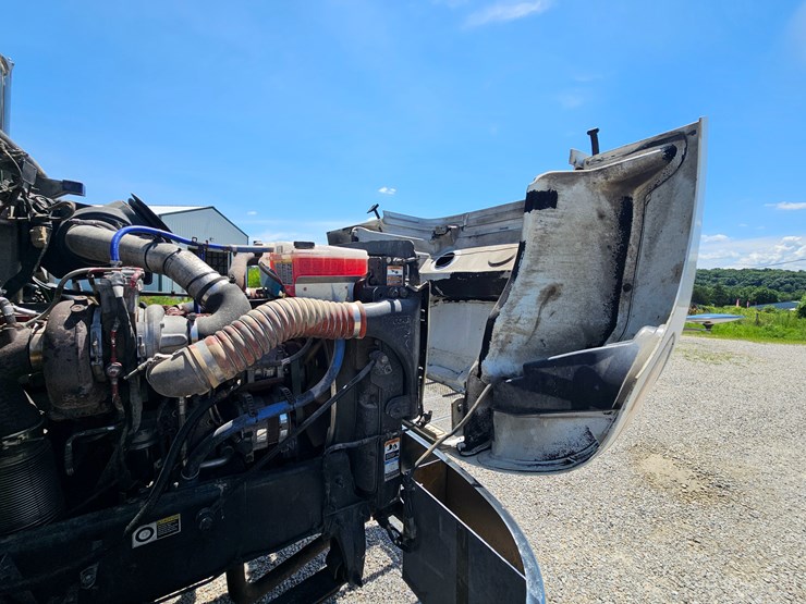 2012-peterbilt-382-image-76