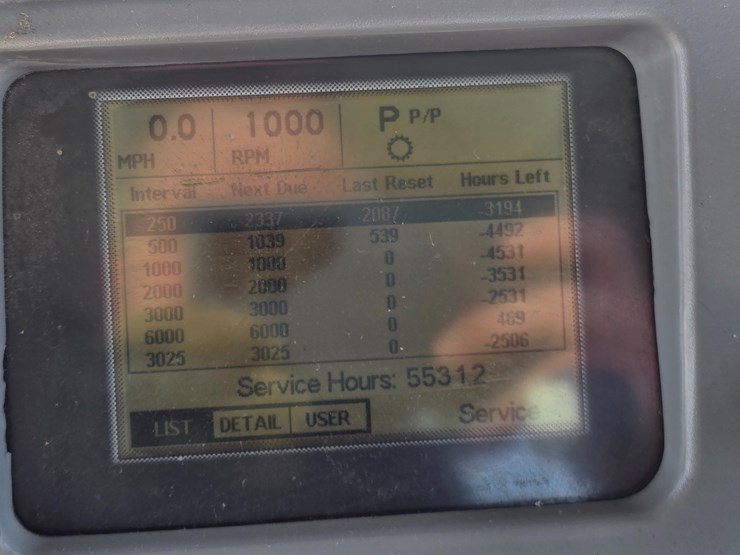 2003-challenger-mt855-image-120