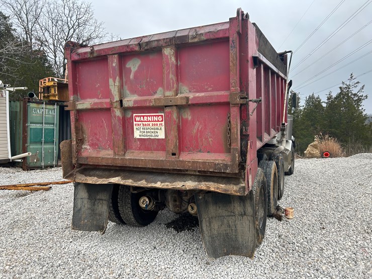 1988-peterbilt-357-image-7