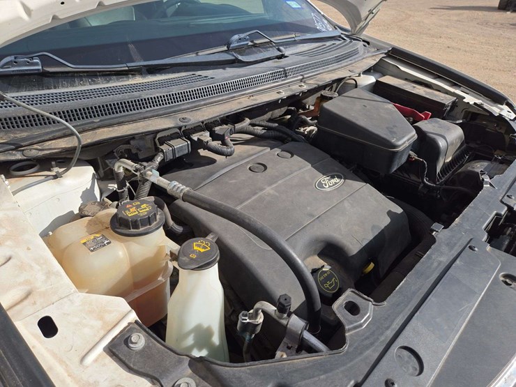 2014-ford-edge-image-21