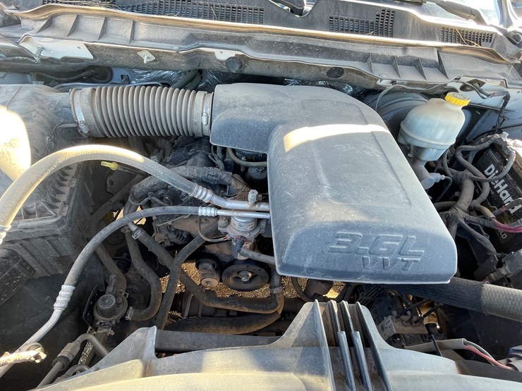 2016-dodge-1500-image-52