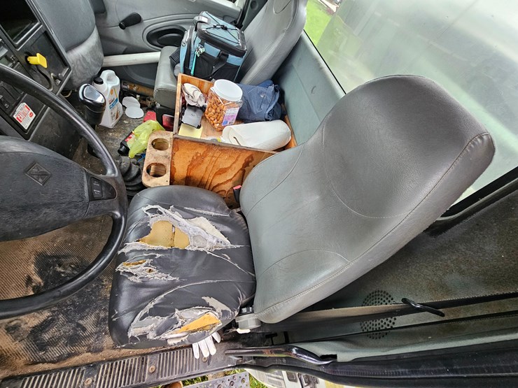 2002-international-durastar-4400-image-54