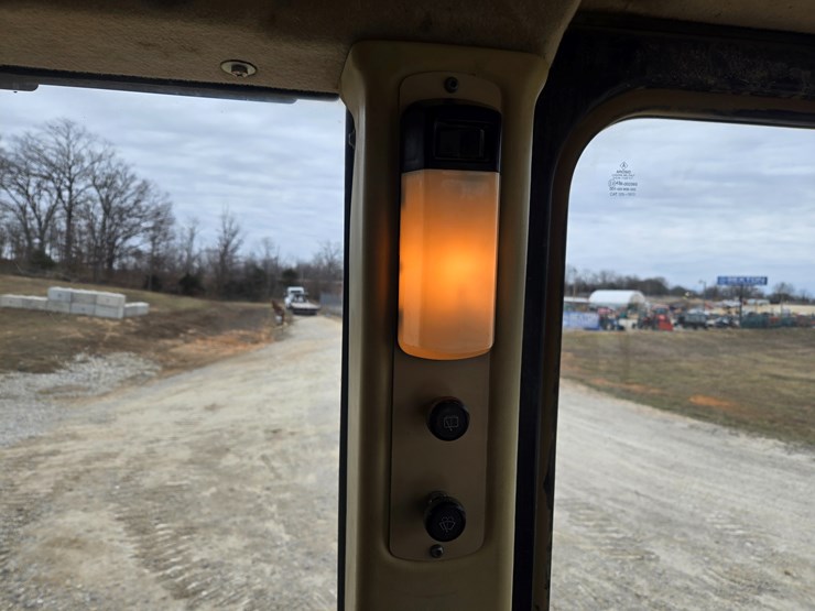 2002-caterpillar-963c-image-79