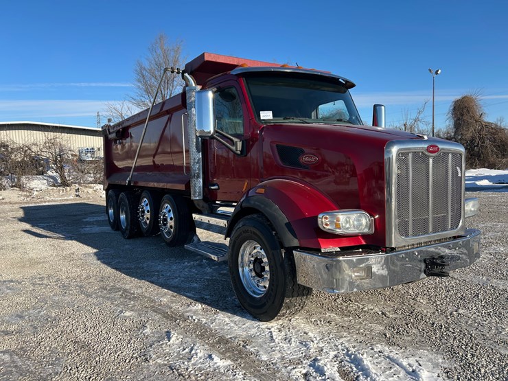 2015-peterbilt-567-image-37