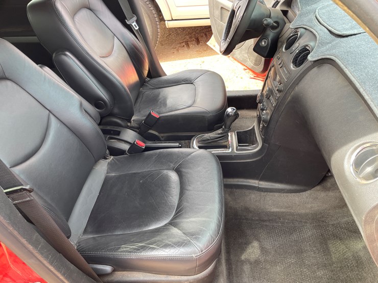 2011-chevrolet-hhr-image-11