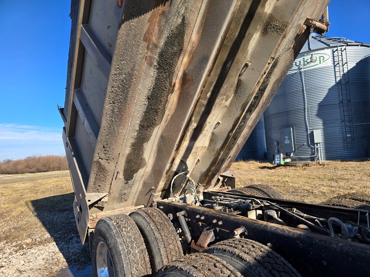 1999-kenworth-t800-image-49